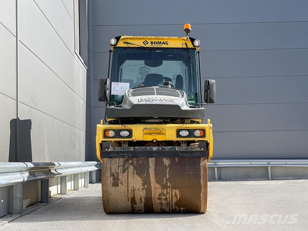 Bomag BW 154 ACP-4 Kombinované válce