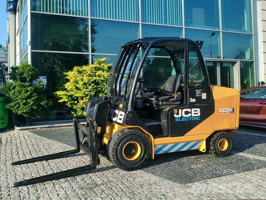 JCB 30-19E electric TLT Carretillas telescópicas