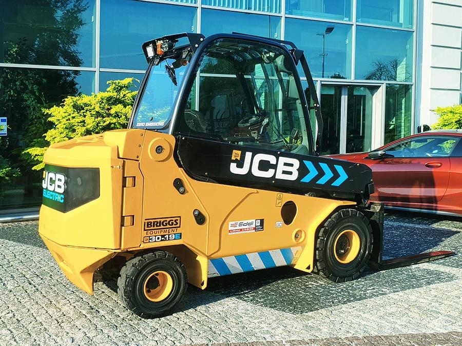 JCB 30-19E electric TLT Carretillas telescópicas