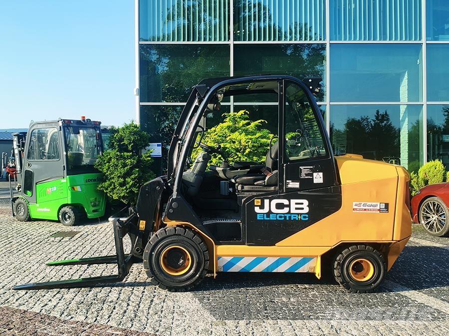 JCB 30-19E electric TLT Carretillas telescópicas