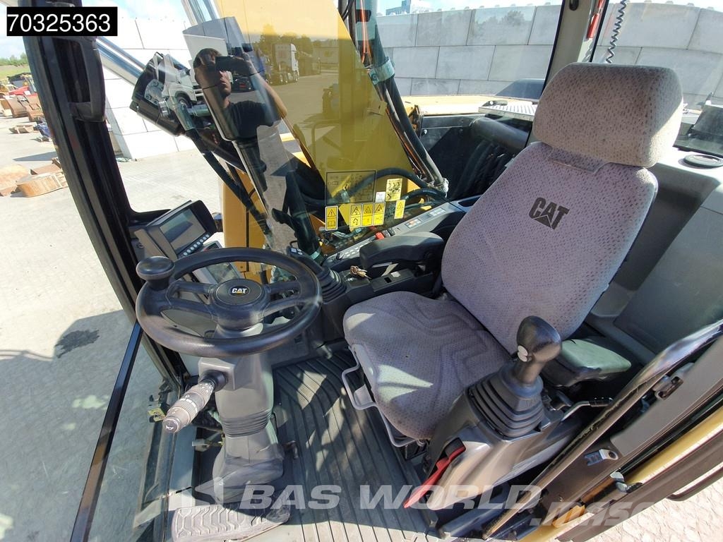 CAT M320 F Ratiniai ekskavatoriai