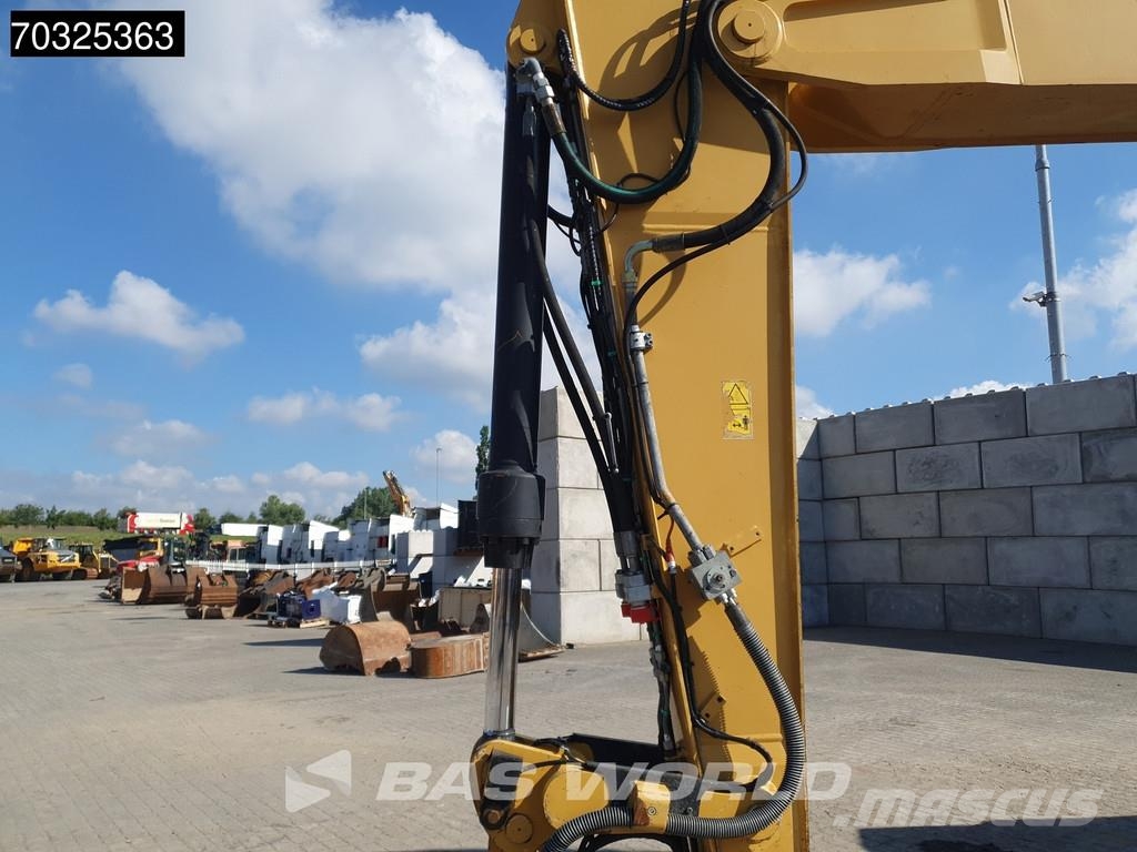 CAT M320 F Ratiniai ekskavatoriai
