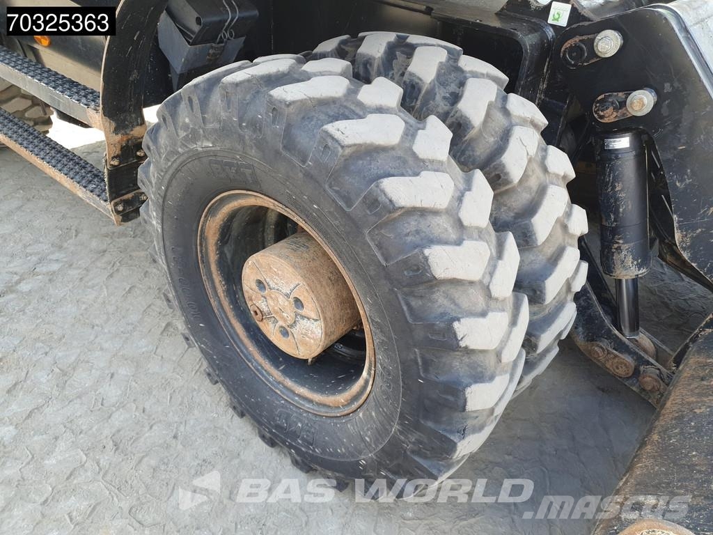 CAT M320 F Ratiniai ekskavatoriai