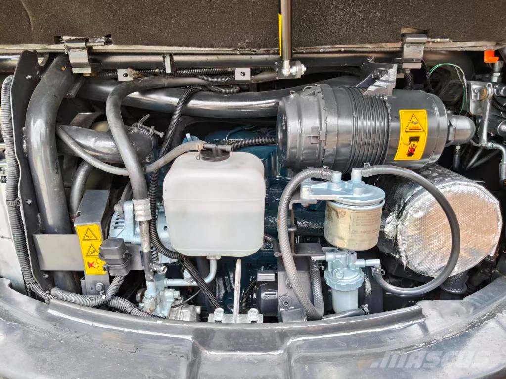 Kubota U 27 Mini bagri <7t