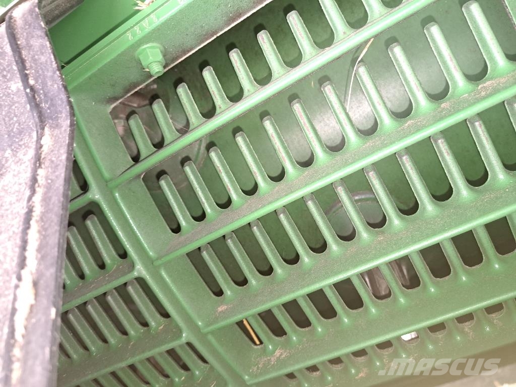 John Deere S 770 حصادات