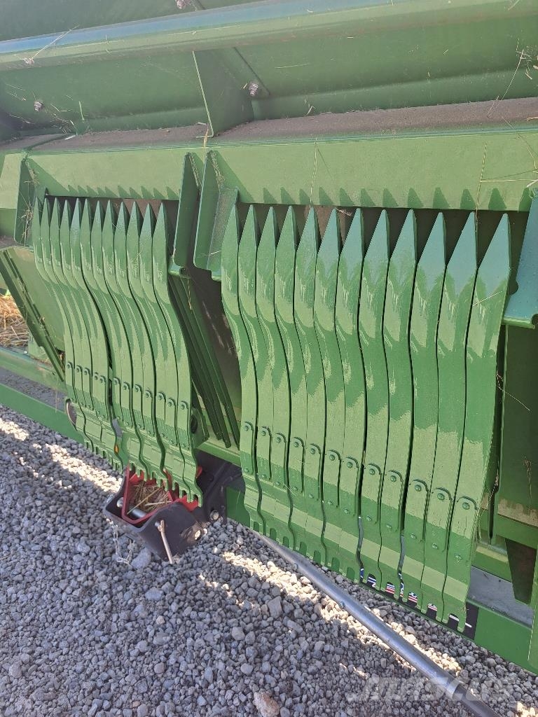John Deere S 770 Combine harvesters