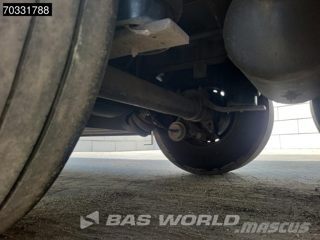 Schmitz Cargobull SCB*S3B Tailgate Lift Axle 250x270cm نصف مقطورات بدرجة حرارة قابلة للضبط