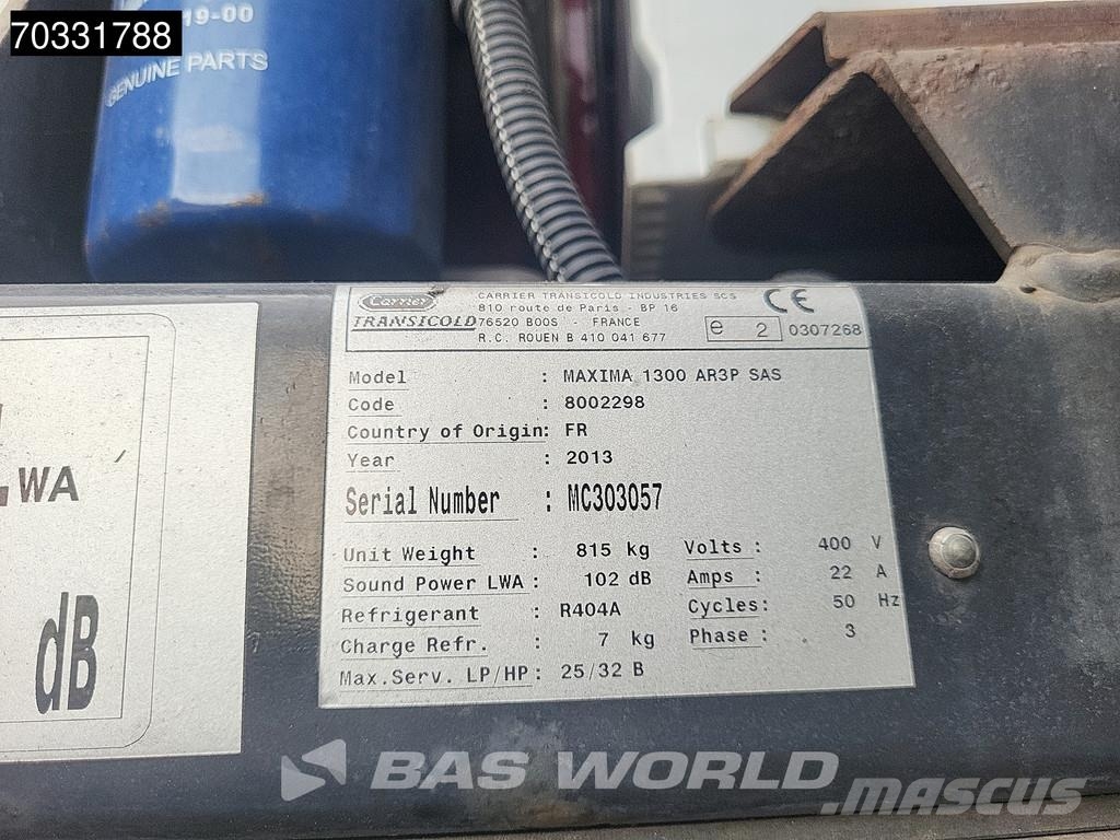 Schmitz Cargobull SCB*S3B Tailgate Lift Axle 250x270cm نصف مقطورات بدرجة حرارة قابلة للضبط
