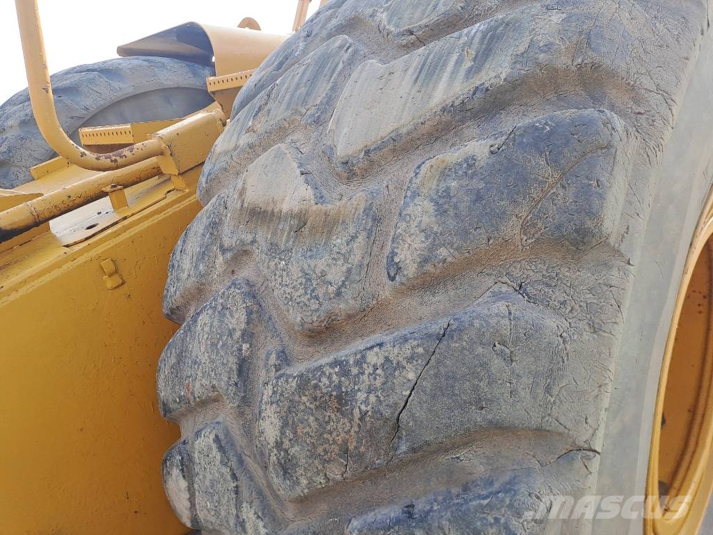 CAT 631E (3 Units Available) Skrabere