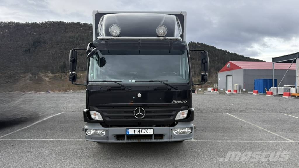 Mercedes-Benz 818 L Skříňová nástavba