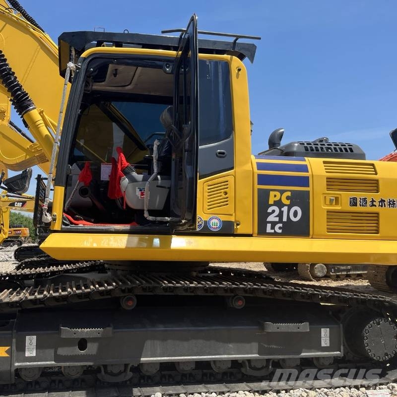 Komatsu PC 210 大型油圧ショベル12t以上(パワーショベル・ユンボ)