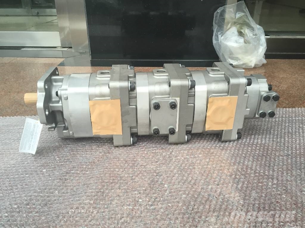 Komatsu WA320-3 pump 705-55-34160 مكونات أخرى