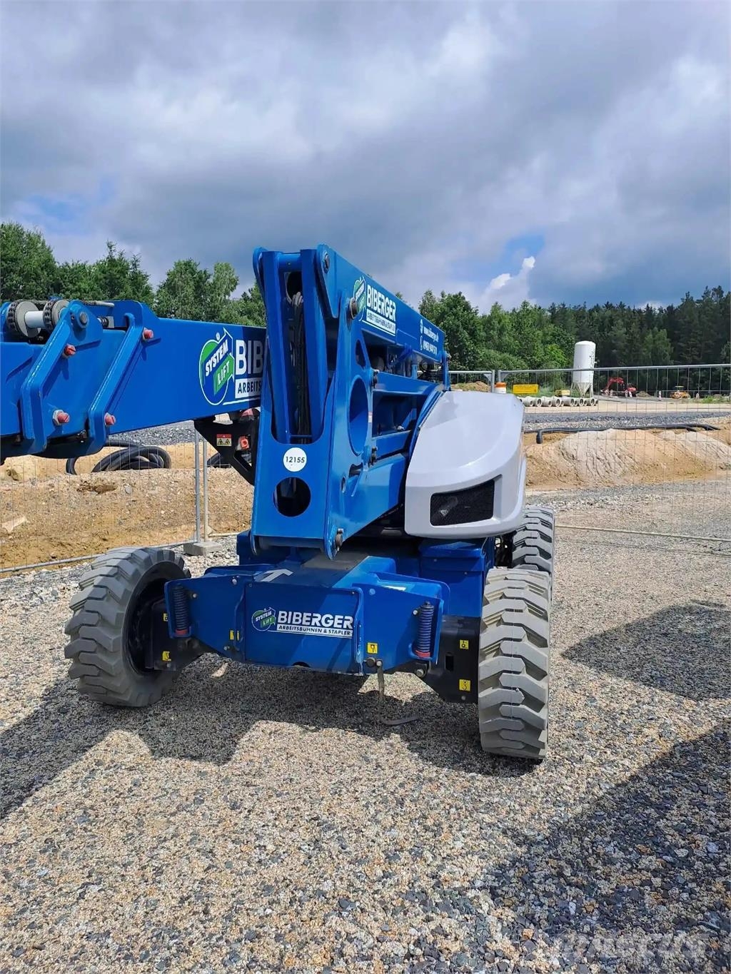 Niftylift HR21 4x4 Hybrid Articulated boom lifts