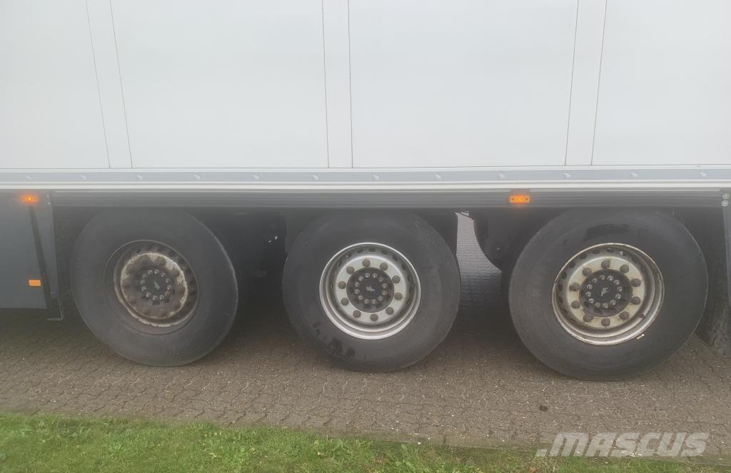 Schmitz Cargobull Trailer Reefer Flower Width & Double Stock Straigh نصف مقطورات بدرجة حرارة قابلة للضبط