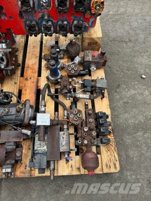 O&K RH 25.5 USED HYDRAULIC PARTS COMPLET Гідравліка