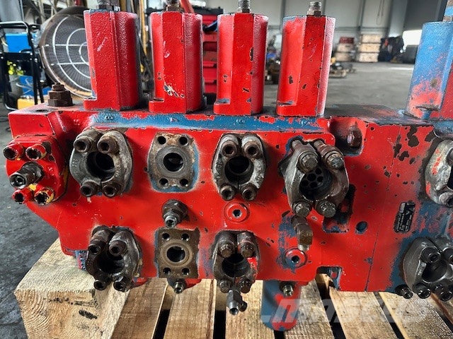 O&K RH 25.5 USED HYDRAULIC PARTS COMPLET Гідравліка