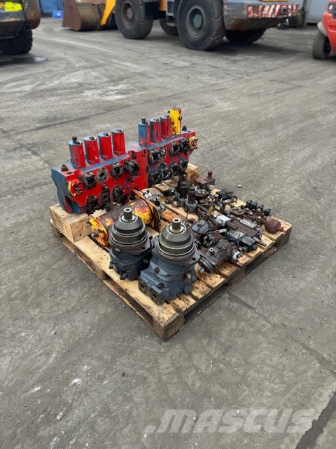 O&K RH 25.5 USED HYDRAULIC PARTS COMPLET Гідравліка