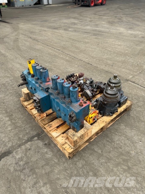 O&K RH 25.5 USED HYDRAULIC PARTS COMPLET Гідравліка