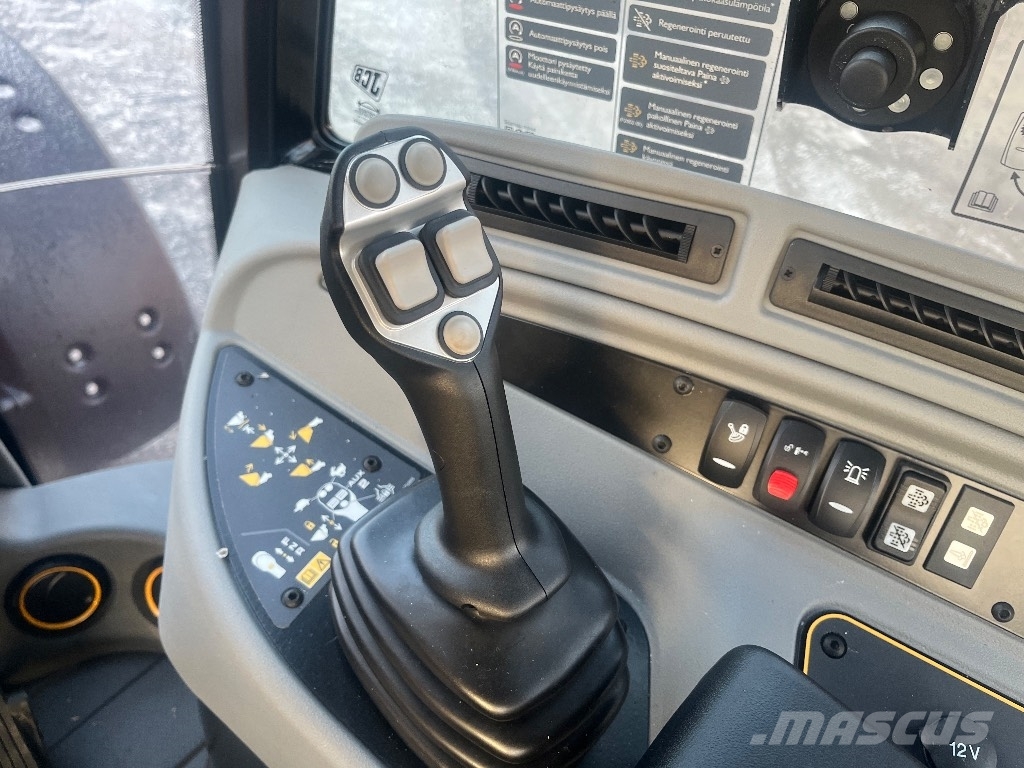 JCB 409 / Myyty, Sold  ! Фронтальні навантажувачі