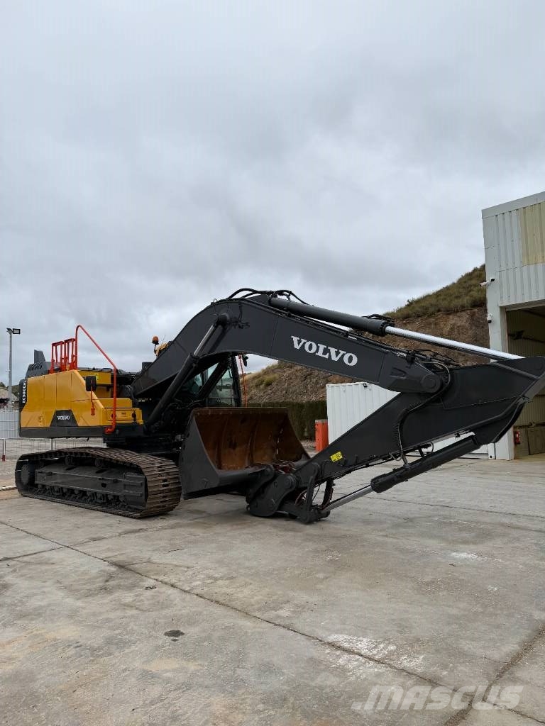 Volvo EC 300 E Roomikekskavaatorid