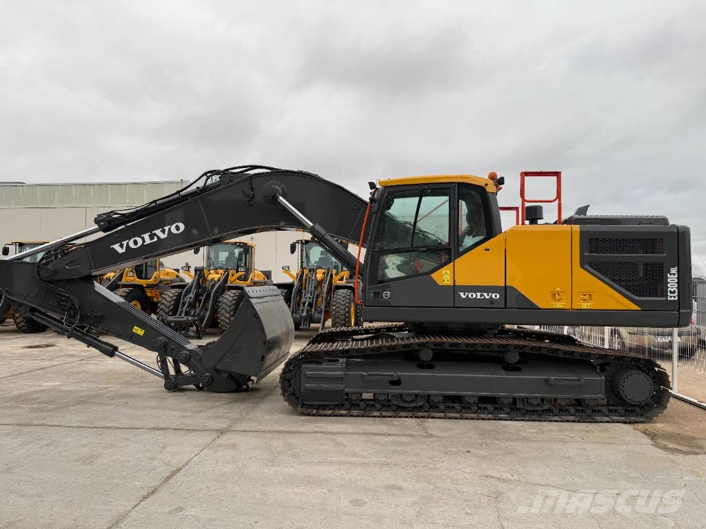 Volvo EC 300 E Roomikekskavaatorid