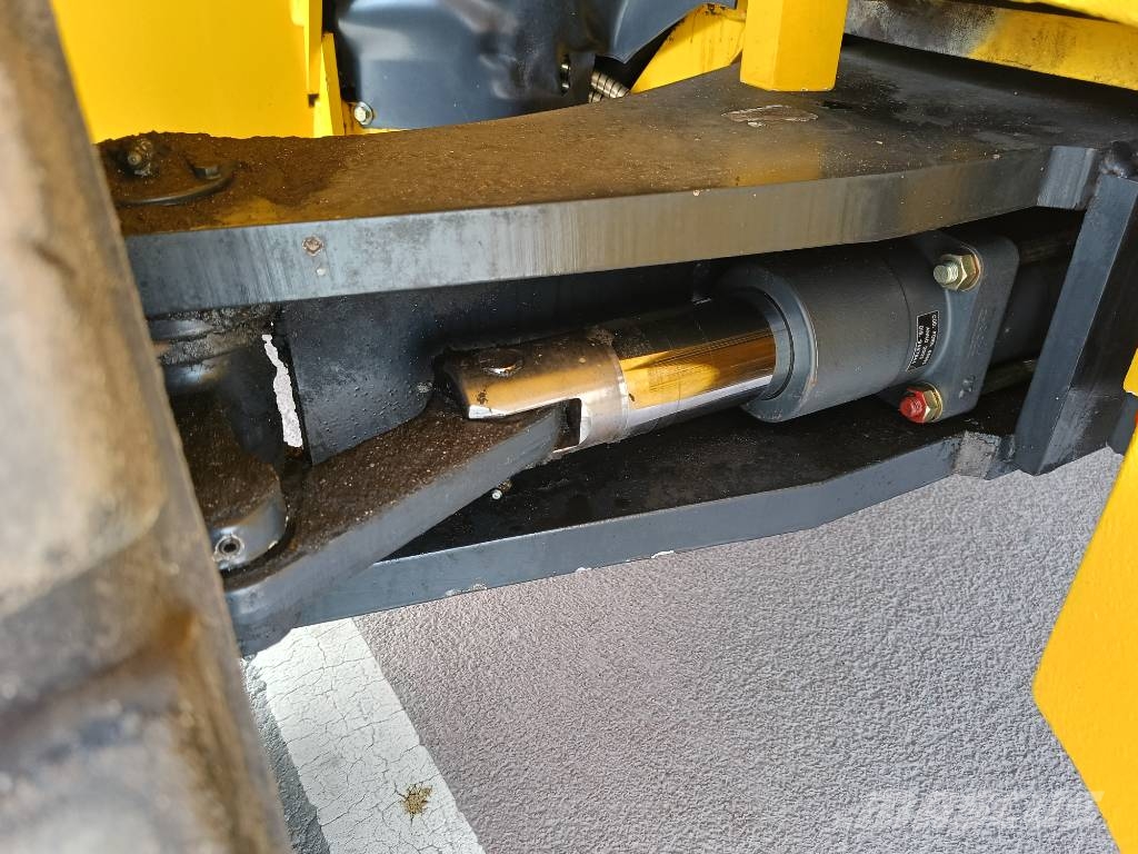 OM carrelli DI60C 6 ton heftruck forklift stapler شاحنات الديزل