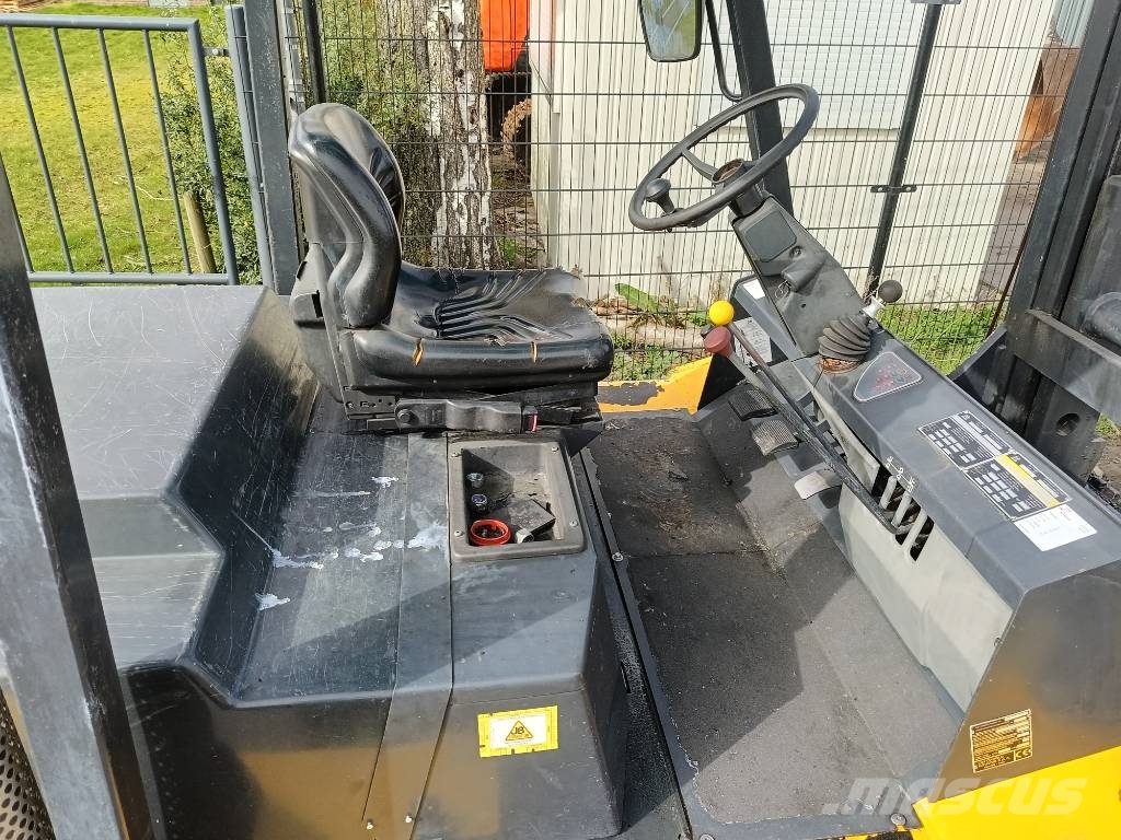 OM carrelli DI60C 6 ton heftruck forklift stapler شاحنات الديزل