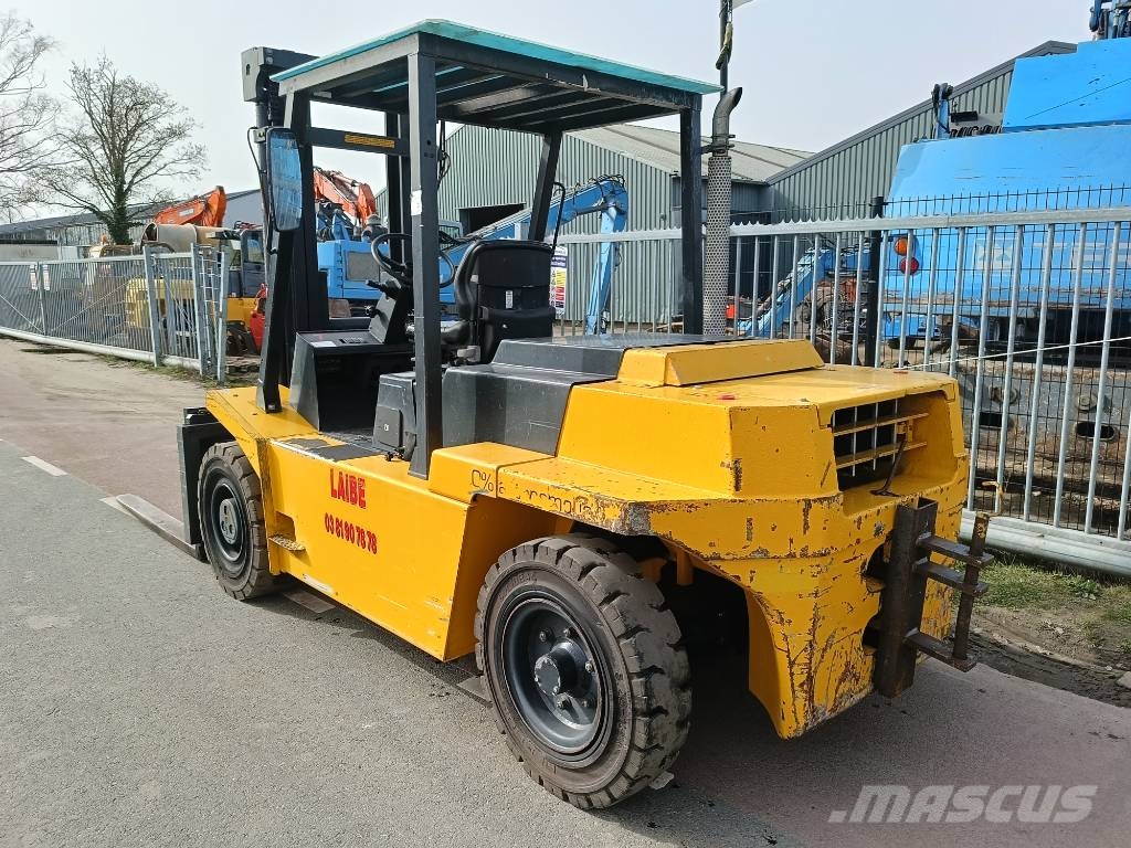 OM carrelli DI60C 6 ton heftruck forklift stapler شاحنات الديزل