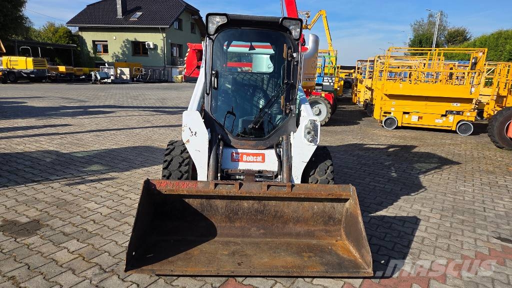 Bobcat S 530 Lietoti riteņu kompaktiekrāvēji