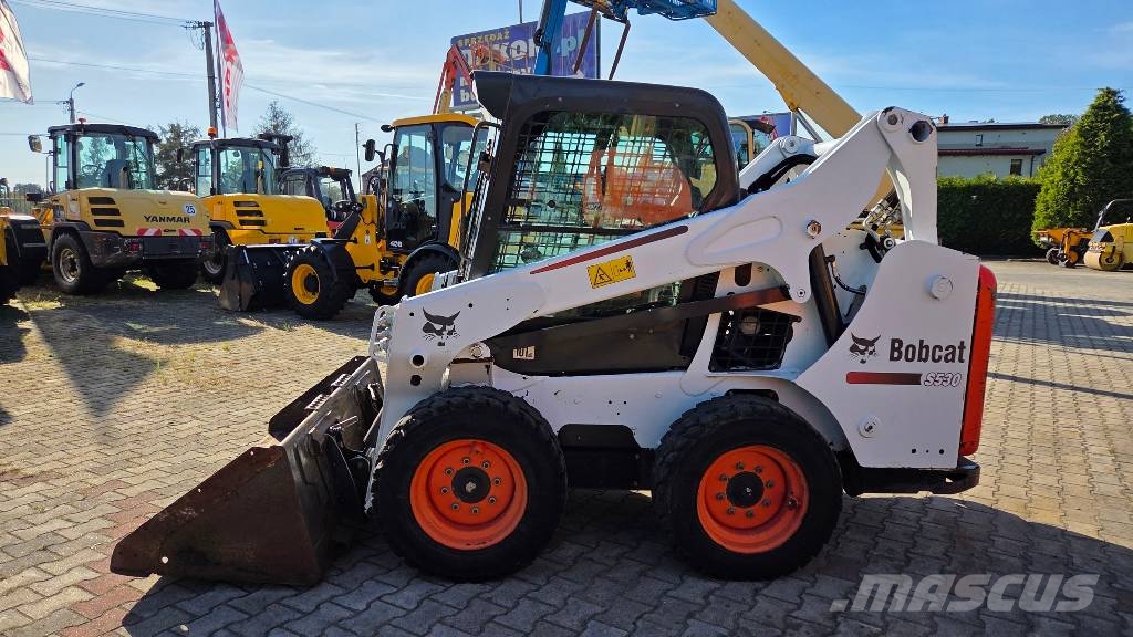 Bobcat S 530 Lietoti riteņu kompaktiekrāvēji