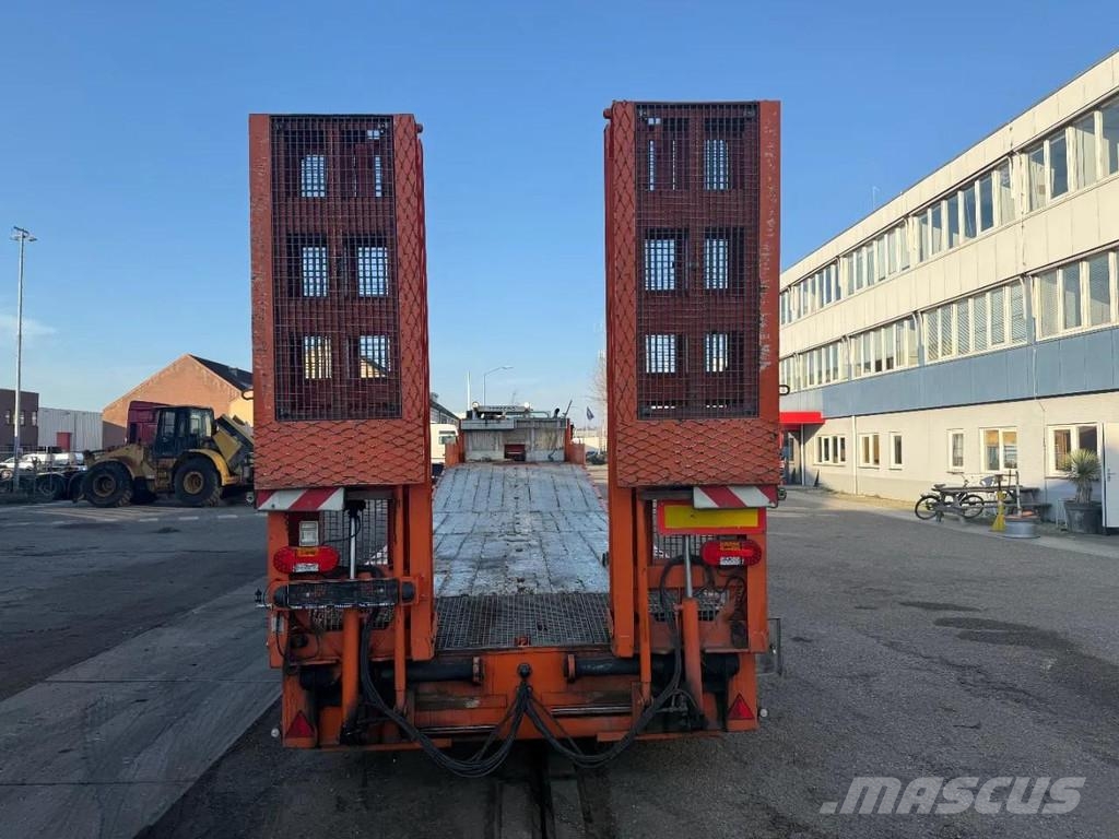 Meusburger MTS 3 2 AXLE FORCED STEERING,1 LIFT AXLE, DOUBLE H Low loader-semi-trailers