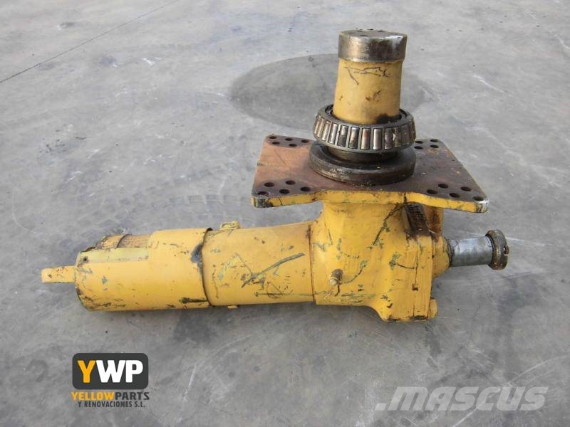 Komatsu HD 465-5 Front suspension Chasis y suspención