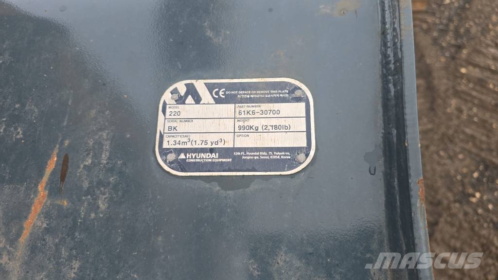 Hyundai HX 220 L Bageri guseničari
