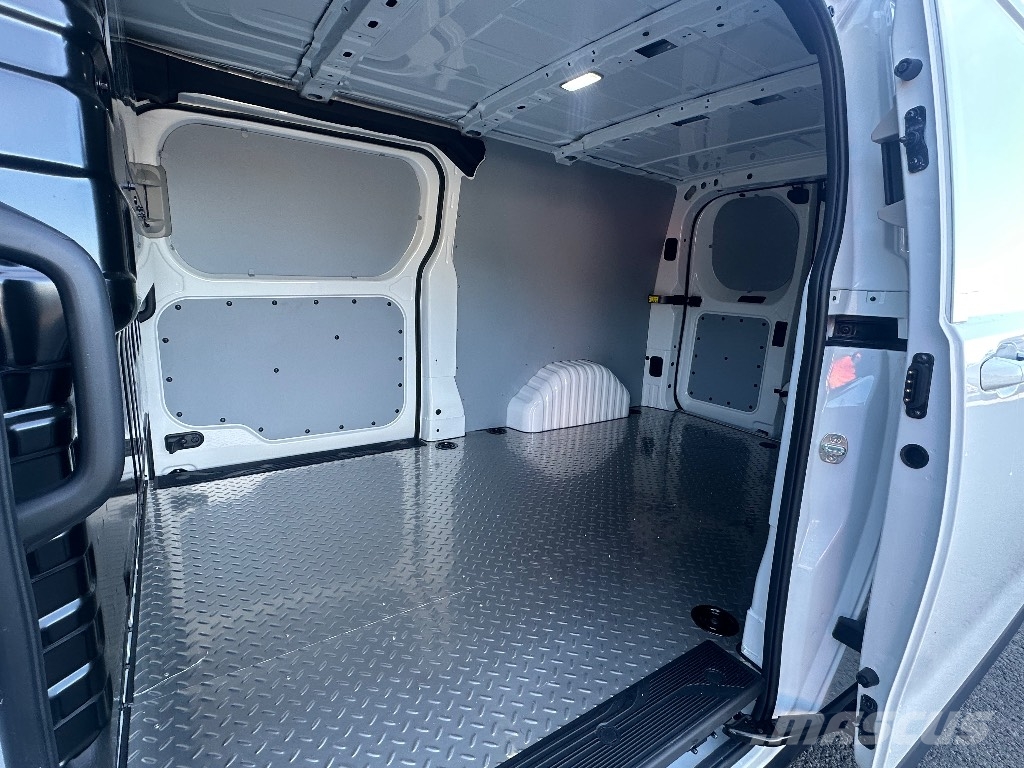 MAXUS Deliver 7 Furgonetas cerradas