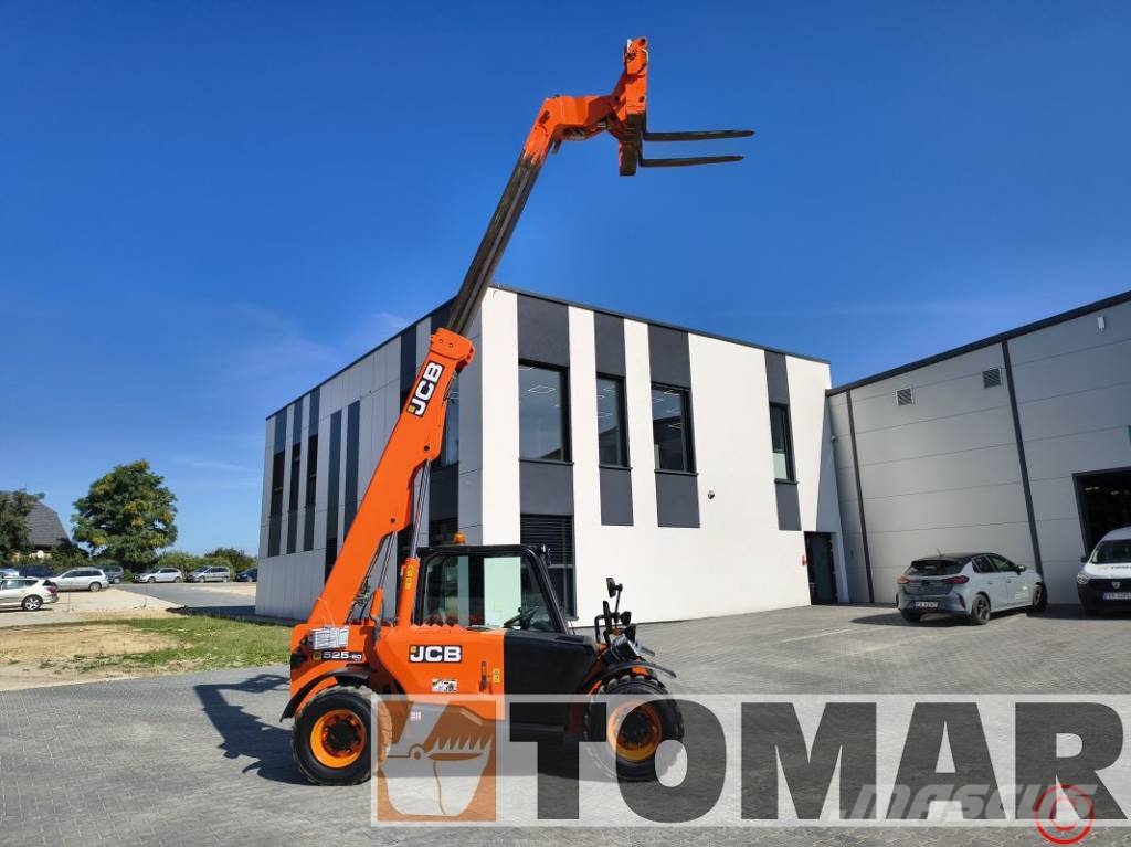 JCB 525-60 Teleskopiniai krautuvai