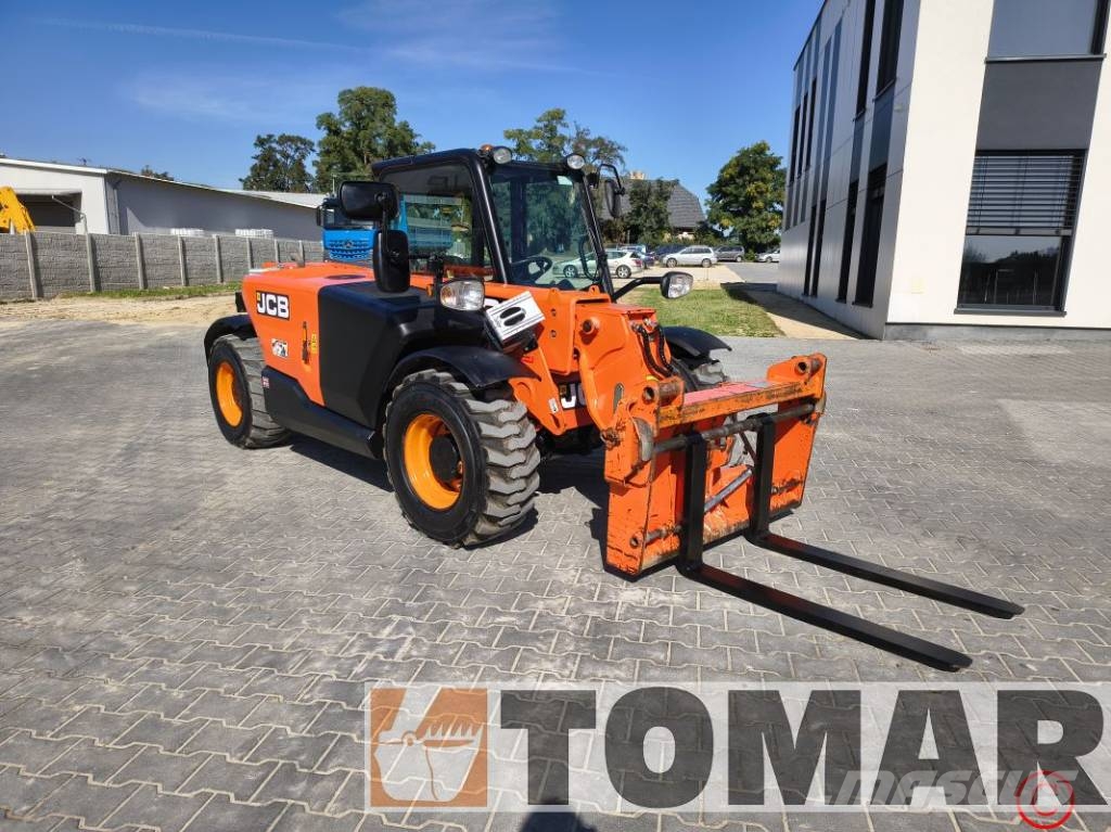 JCB 525-60 Teleskopiniai krautuvai
