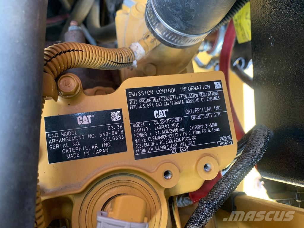 CAT 906M . Utovarivači na kotačima