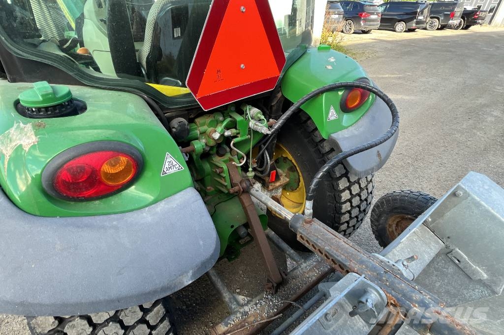 John Deere 3045 R Kompakttraktorid