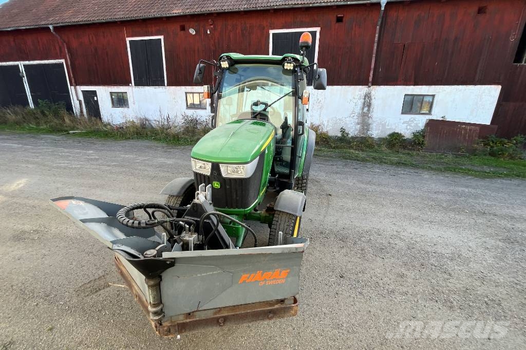 John Deere 3045 R Kompakttraktorid