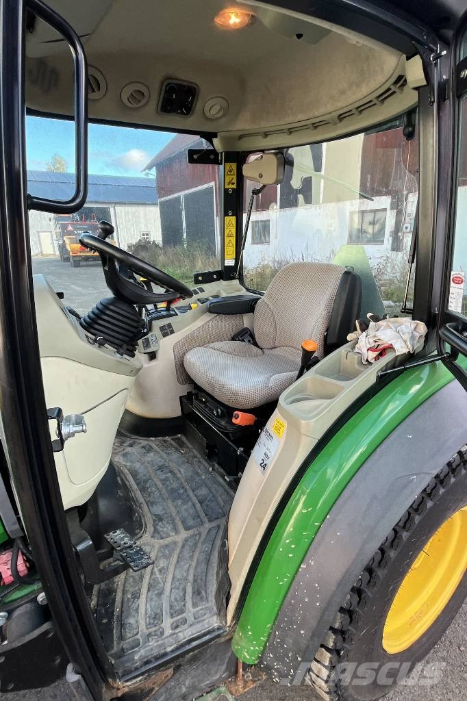 John Deere 3045 R Kompakttraktorid