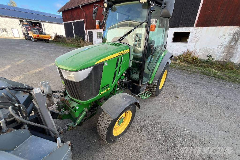 John Deere 3045 R Kompakttraktorid