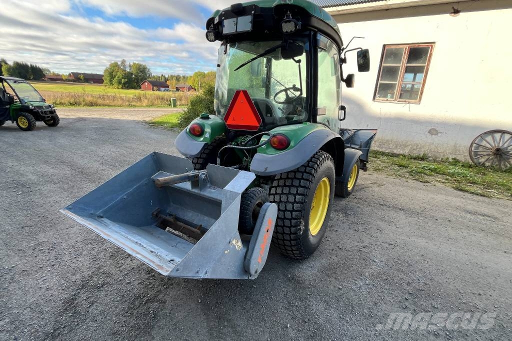 John Deere 3045 R Kompakttraktorid