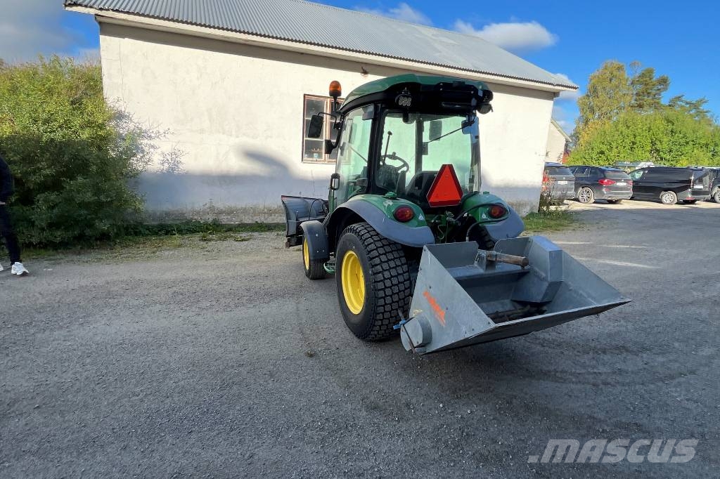 John Deere 3045 R Kompakttraktorid