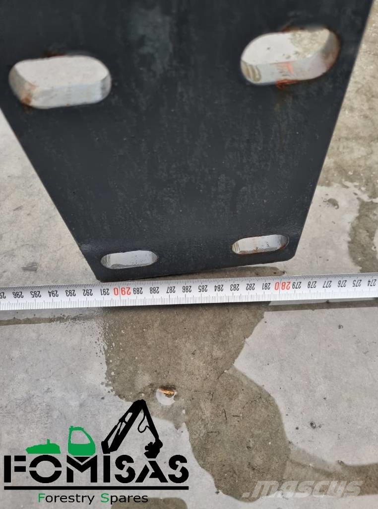 John Deere 1070G 6W / 1170G 6W Hood Protection Bars その他部品