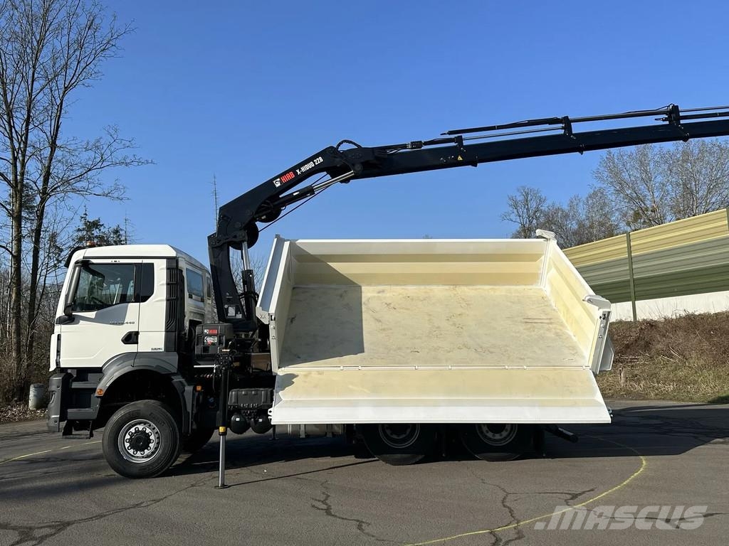 MAN TGS 28.480 MAN TGS 28.480 BL 6x4-4 Hiab 228-6 3-Se Tipper trucks