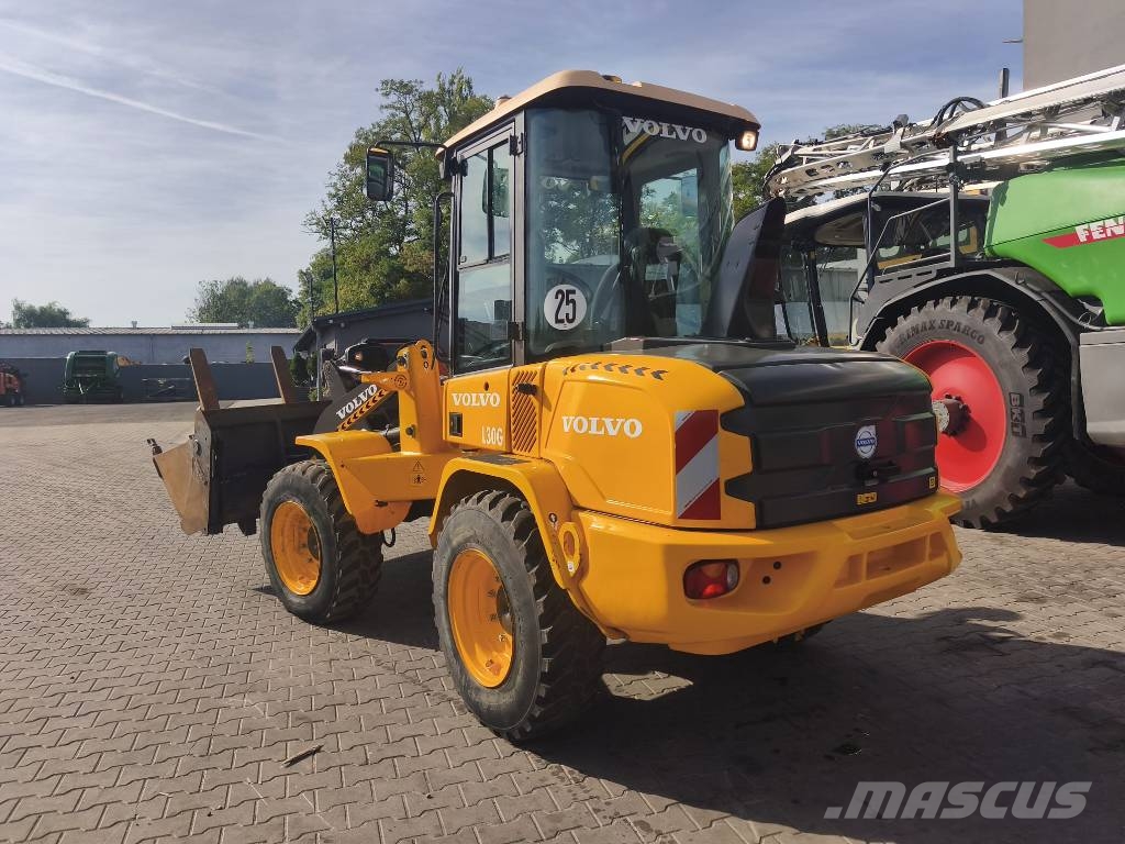 Volvo L 30 G Фронтальные погрузчики
