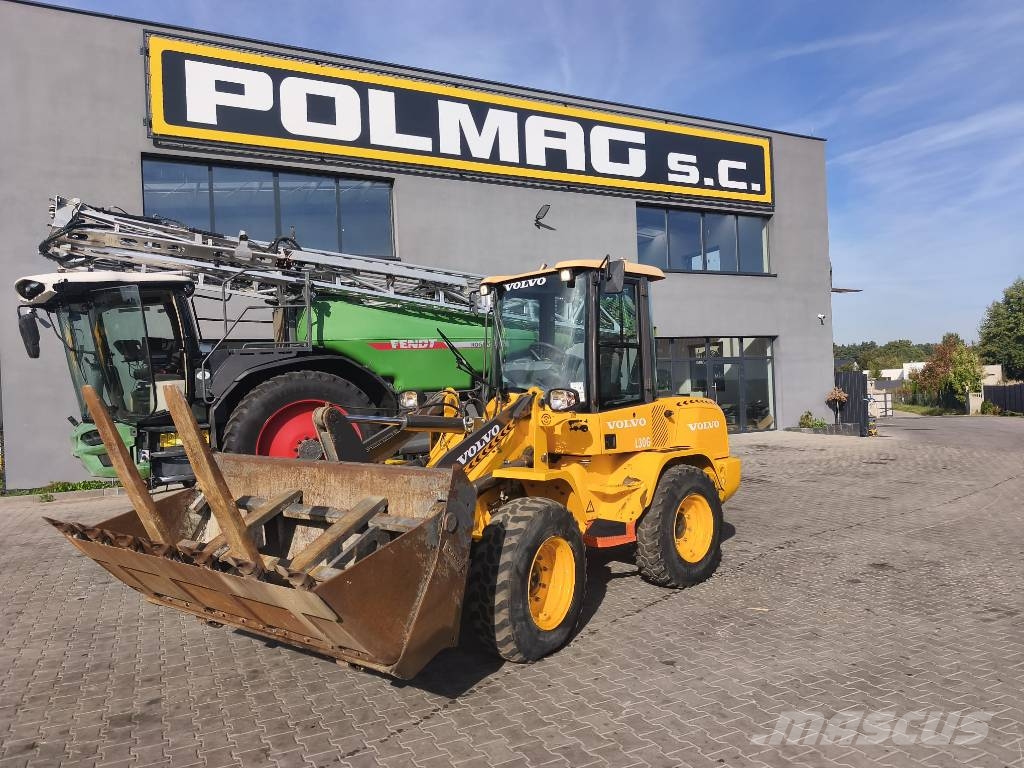 Volvo L 30 G Фронтальные погрузчики