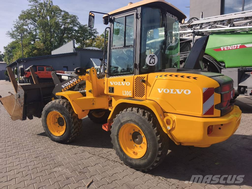 Volvo L 30 G Фронтальные погрузчики