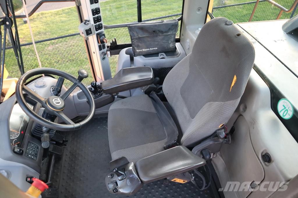 Volvo L250H | CDC | BSS | CENTRAL LUBE | AIRCO Kolové nakladače