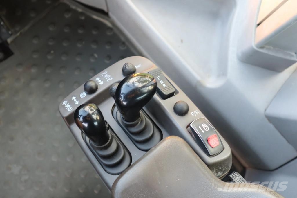 Volvo L250H | CDC | BSS | CENTRAL LUBE | AIRCO Kolové nakladače